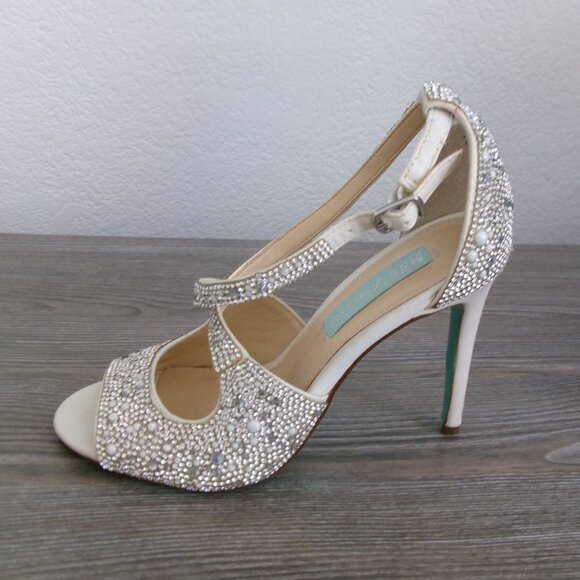 Betsey Johnson BAYLI Crystals and Pearls High Heels Shoes 6 White Open Toe - Picture 10 of 15